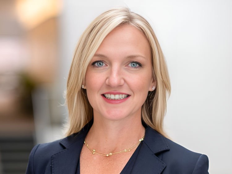 Devereux Sara Vanguard